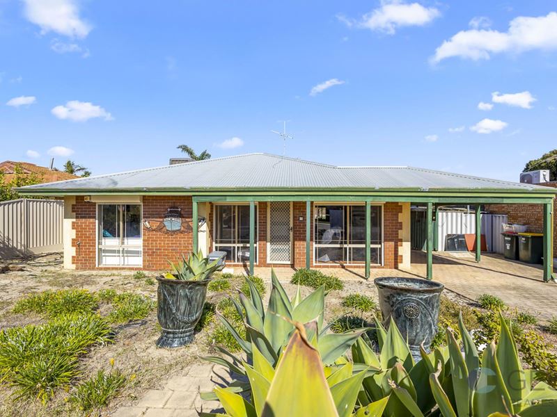 81 Ullinger Loop, Marangaroo