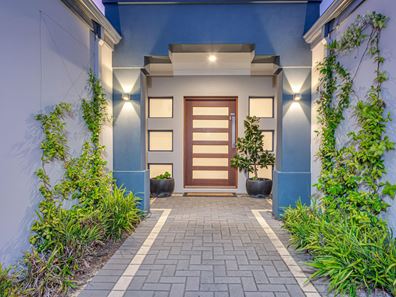 32 Maroma  Loop, Burns Beach WA 6028