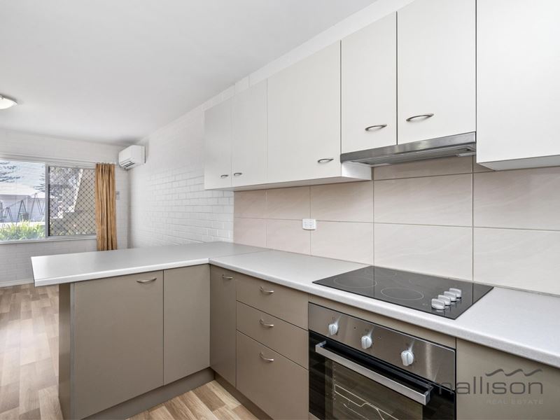 2/18 Waller Street, Rockingham