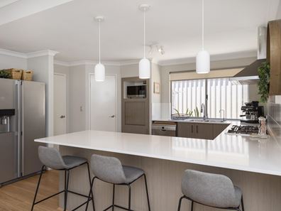 21 Furnivall Parade, Baldivis WA 6171