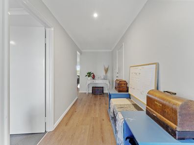 24 Indoon Way, Baldivis WA 6171