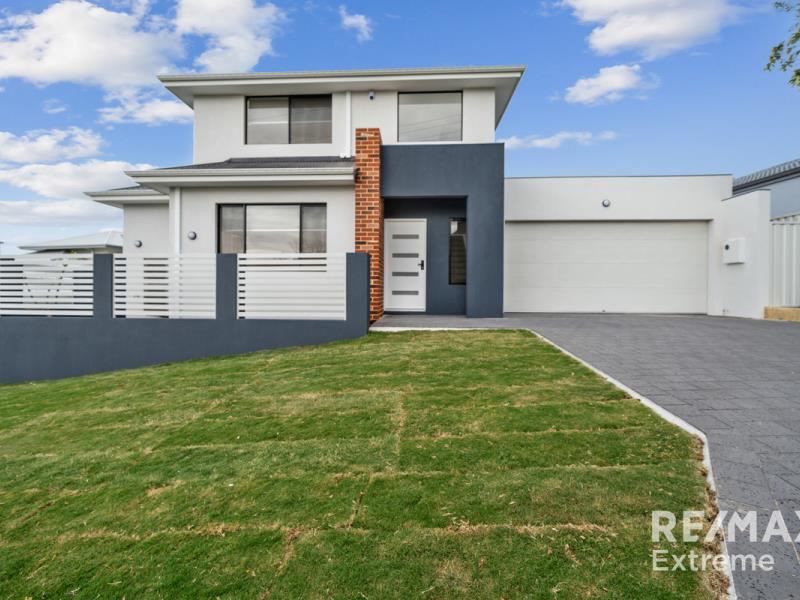 25 A, B & C Oleander Way, Kallaroo WA 6025