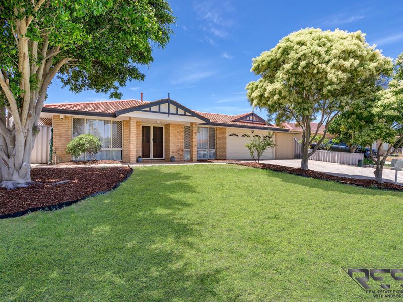 4 Feather Place, Huntingdale