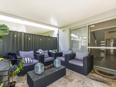 12/2 Louvre Way, Baldivis WA 6171