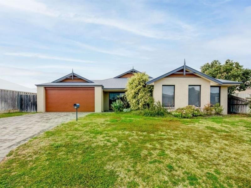 30 Senecio Way, Halls Head WA 6210