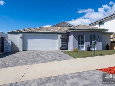 69 Torwood Edge, Halls Head WA 6210