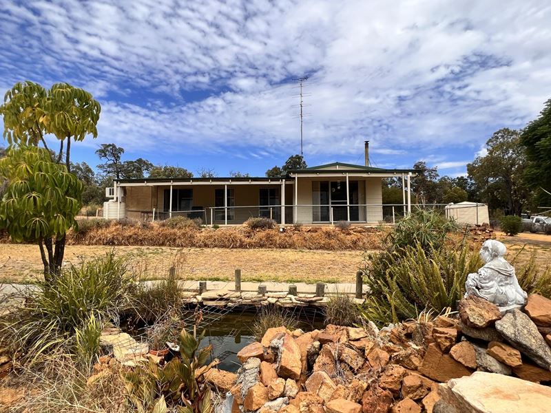 1678 Julimar  Road, Julimar