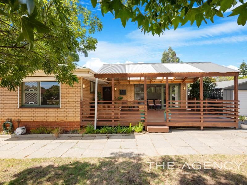 17 Waltham Road, Armadale