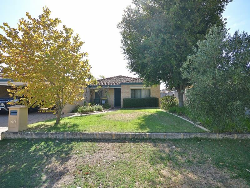 40 Decourcey Way, Marangaroo