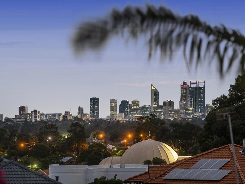 21 Longstaff Gardens, Dianella