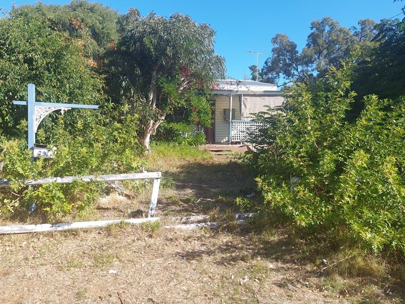 29 Service Street, Mandurah
