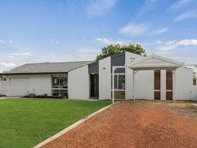 28 Frome Way, Cooloongup WA 6168