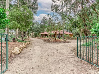 3 Bradley Close, Byford WA 6122