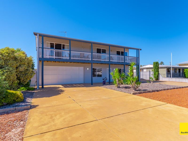 24 HARVEY DRIVE, Ledge Point