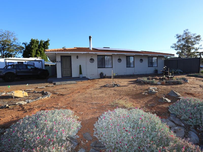 19 Hopbush Street, Kambalda West