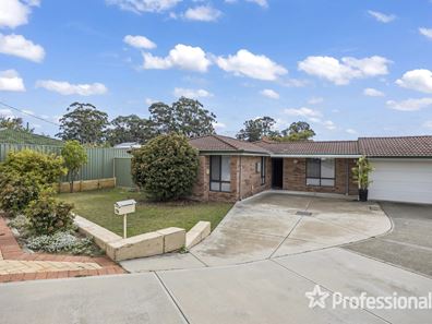 17A Shepway Place, Marangaroo WA 6064