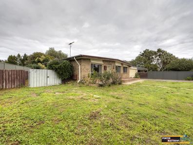 29 Holling St, Maddington WA 6109