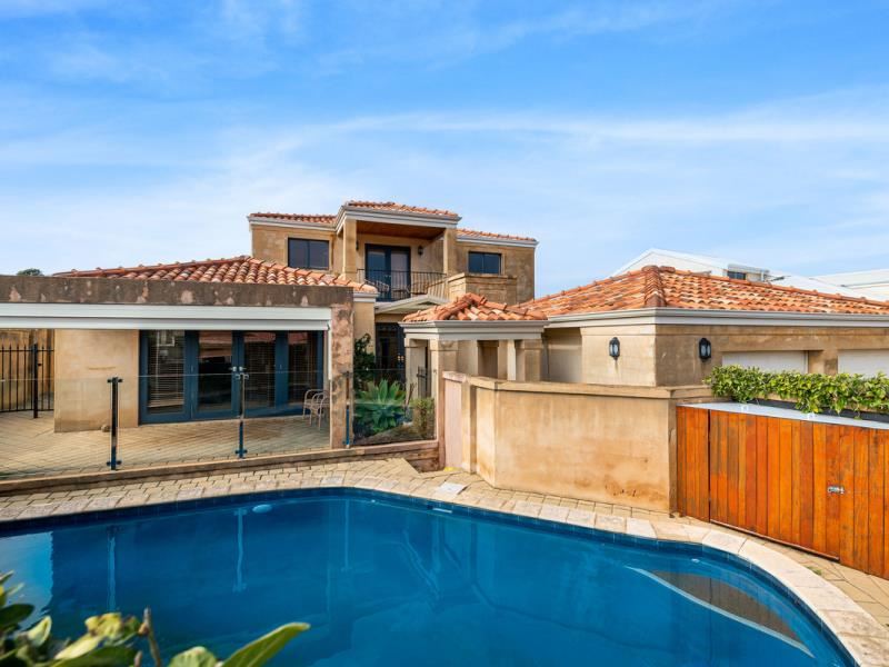 10 Akera Close, Hillarys