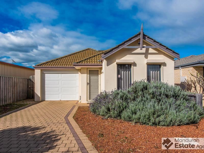 52 Bennett Brook Circle, Greenfields