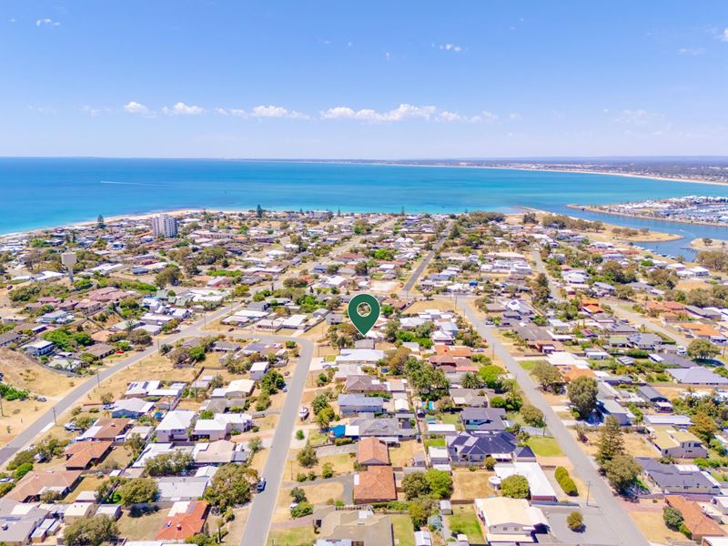 11 Scrivener Place, Halls Head