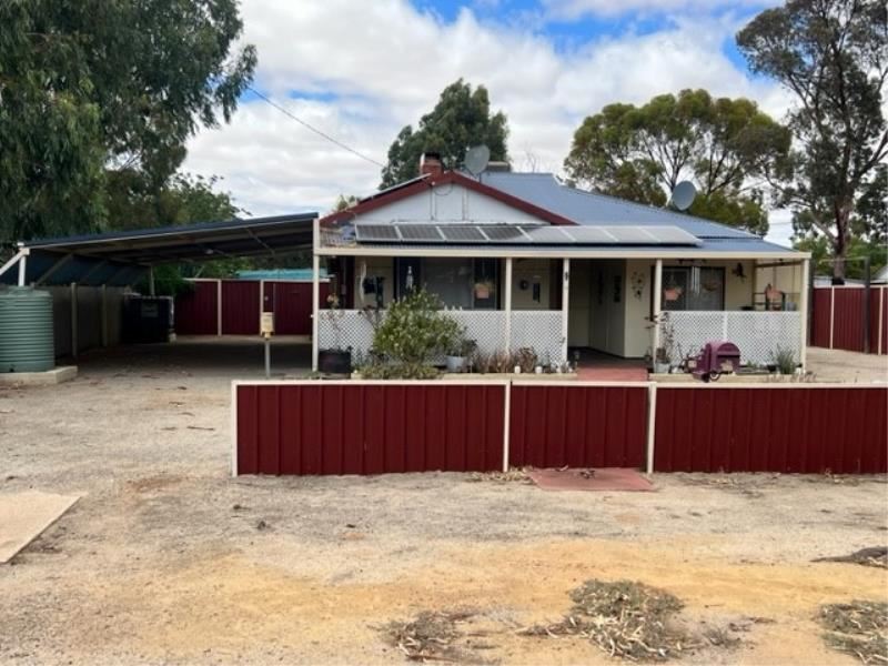 17 Hay Street, Merredin WA 6415