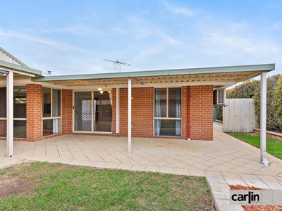 4 Jean Pierre Drive, Warnbro WA 6169