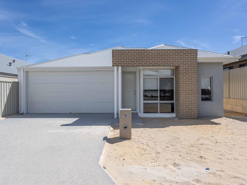 12 Paddle Way, Yanchep WA 6035