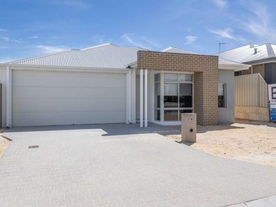 12 Paddle Way, Yanchep WA 6035