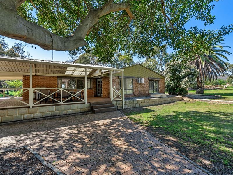 204 Hawtin Road, Maida Vale WA 6057