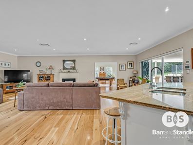 24 Loretta Avenue, Gelorup WA 6230