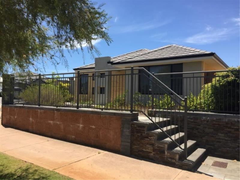 19 Redstone Trail, Ellenbrook WA 6069