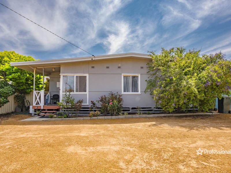37 Abelia Street, Rangeway
