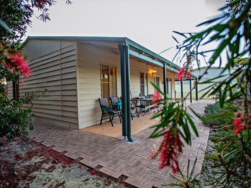 33 Raglan Street, Hopetoun WA 6348