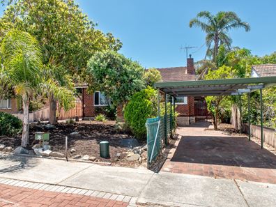 18 Buzza Street, St James WA 6102