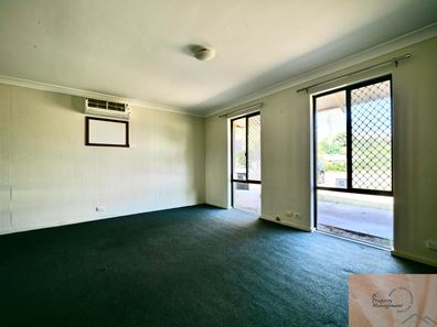 16 Wakehurst Place, Kelmscott WA 6111