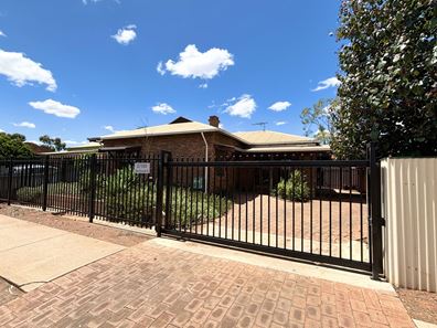 2/150 Macdonald Street, Kalgoorlie WA 6430