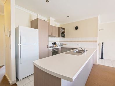 89/12 Citadel Way, Currambine WA 6028