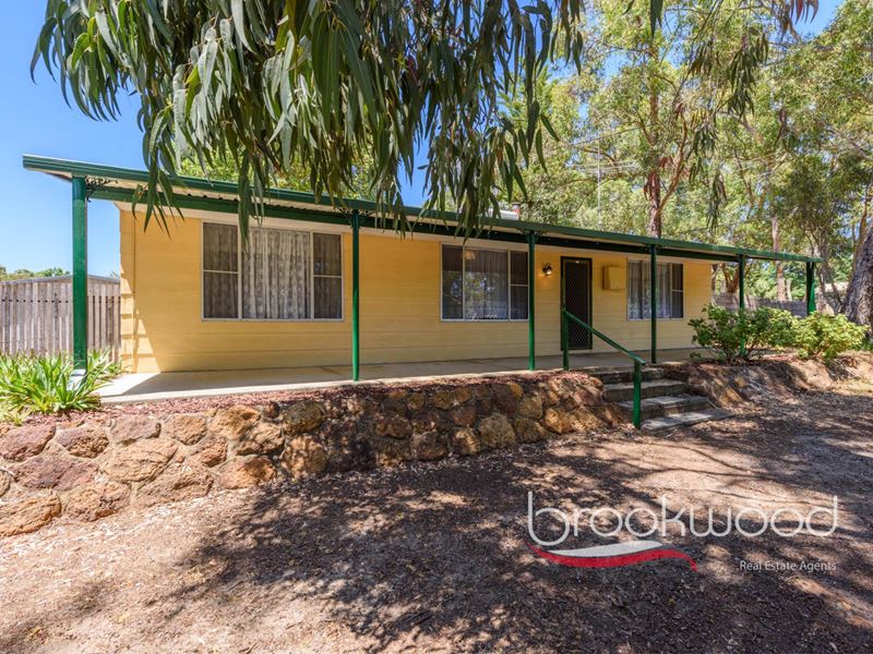 110 Clifton Street, Chidlow WA 6556