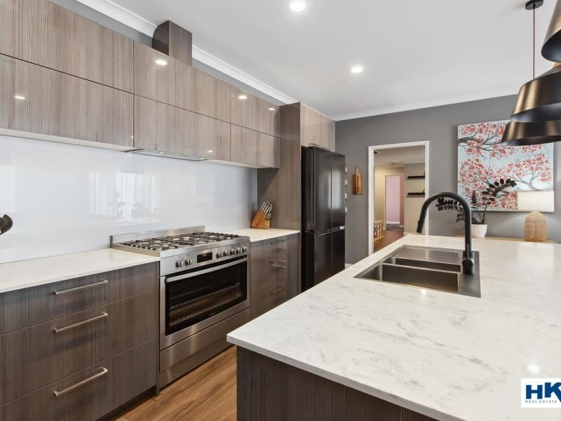 4 Descent Street, Ellenbrook