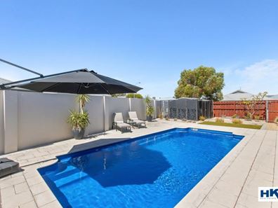 4 Descent Street, Ellenbrook WA 6069