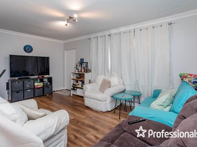 7 Megan Way, Camillo WA 6111