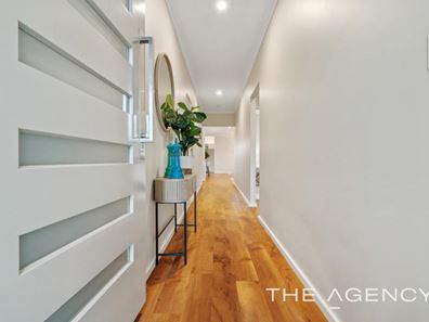 4 Nepine Vista, Wandi WA 6167