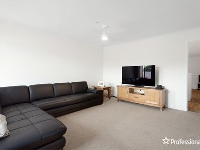 9 Manor Gardens, High Wycombe WA 6057
