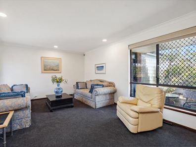 43 Chandler Road, Sorrento WA 6020