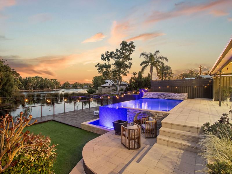 32 Lakeshore Close, Ballajura