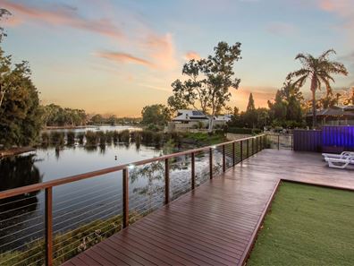 32 Lakeshore Close, Ballajura WA 6066