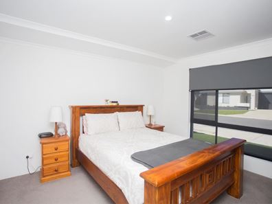 4 Gammoning Road, Alkimos WA 6038