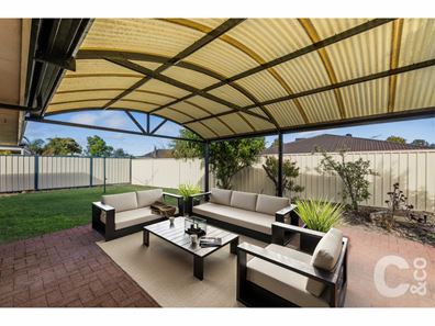 23 Whiteman Crescent, Bertram WA 6167