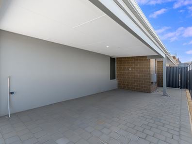 14B Hibiscus  Street, Hammond Park WA 6164