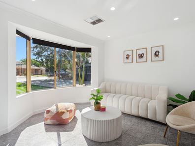 25 Beedelup Close, Ballajura WA 6066